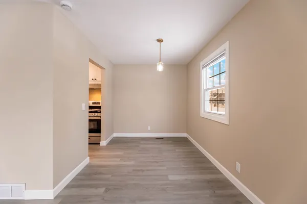 $350,800 | 1616 Wilcox Street, Crest Hill, IL 60403