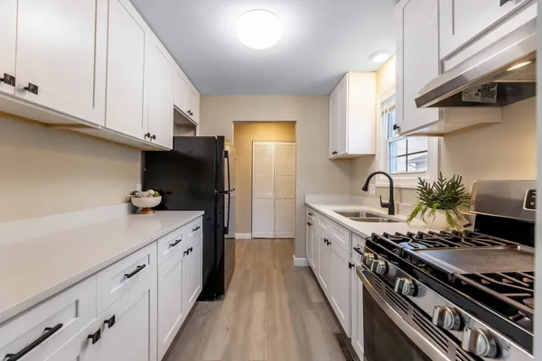 $350,800 | 1616 Wilcox Street, Crest Hill, IL 60403