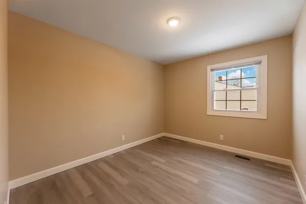 $350,800 | 1616 Wilcox Street, Crest Hill, IL 60403