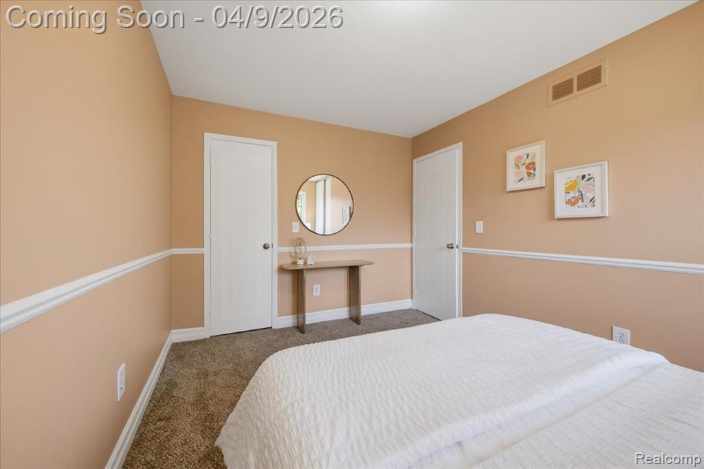 889 Hadley Road Rochester Hills, MI 48307 - Photo 33 of 54