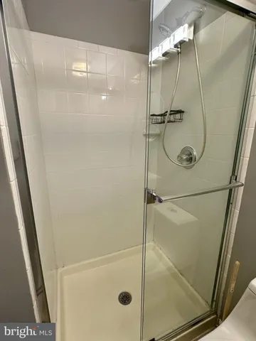 $2,450 | 10620 Weymouth Street, Unit 1, Bethesda, MD 20814