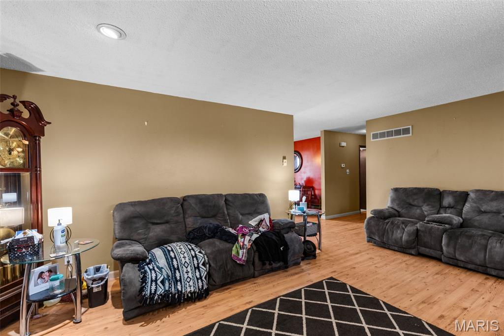 4547 Fererro Lane Imperial, MO 63052 - Photo 5 of 29