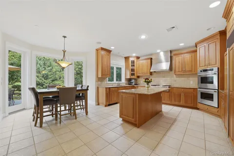 $2,795,000 | 19 Shelley Lane, West Harrison, NY 10604