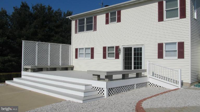 2004 Colora Road Colora, MD 21917 - Photo 14 of 30 TREK DECK 30' X 20' MAINTENANCE FREE