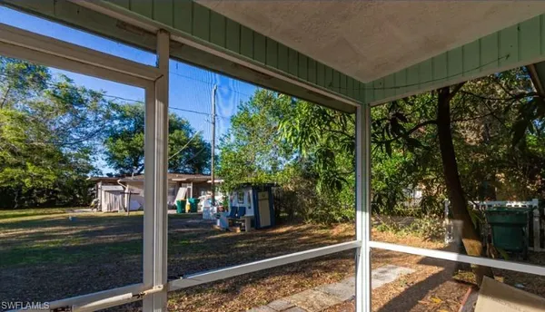 $1,695 | 3675 Estey Avenue, Naples, FL 34104