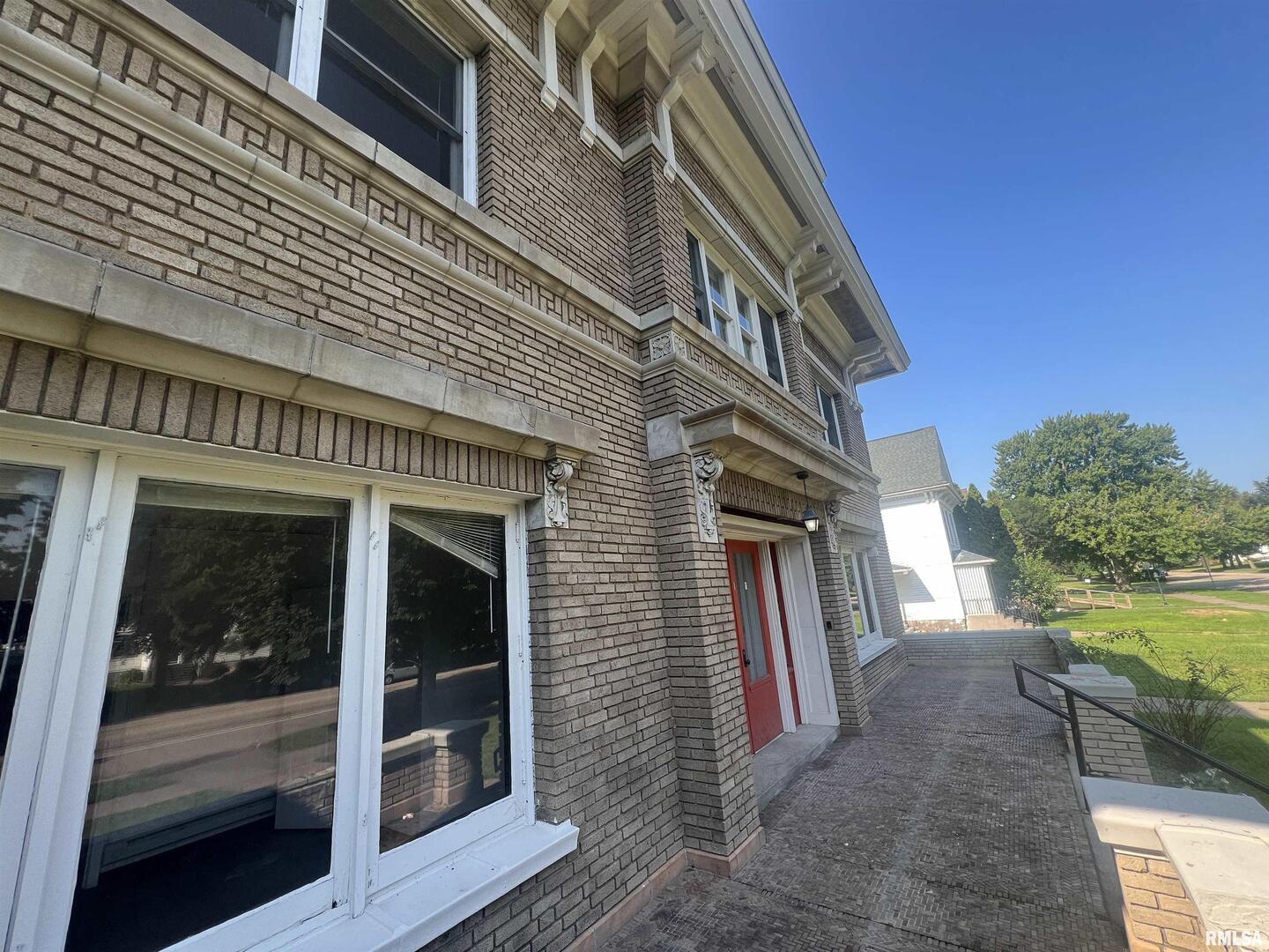 431 5th Avenue South, Unit 17 Clinton, IA 52732 - Photo 27 of 27