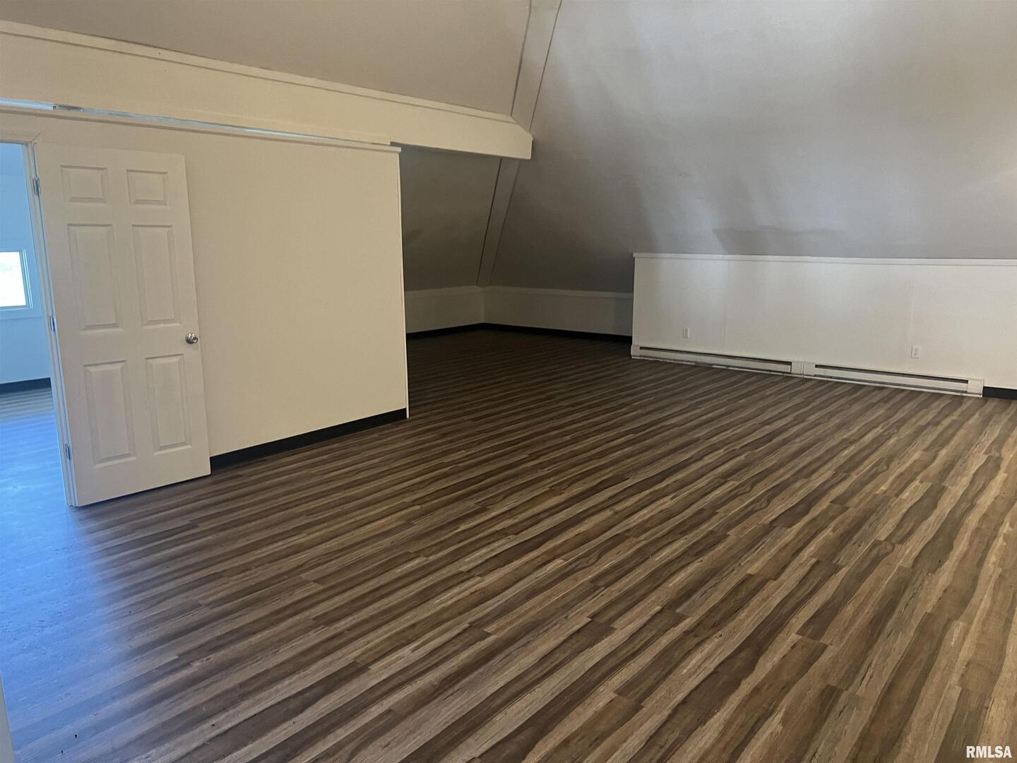 431 5th Avenue South, Unit 17 Clinton, IA 52732 - Photo 8 of 27