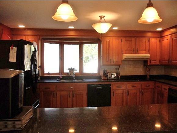 131 Lawrence Road Salem, NH 03079 - Photo 2 of 10