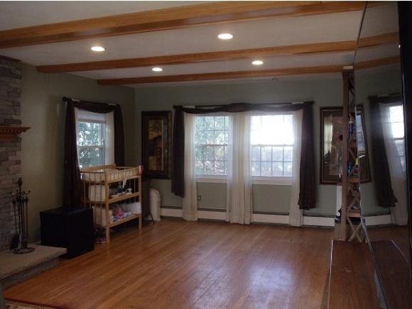 131 Lawrence Road Salem, NH 03079 - Photo 3 of 10