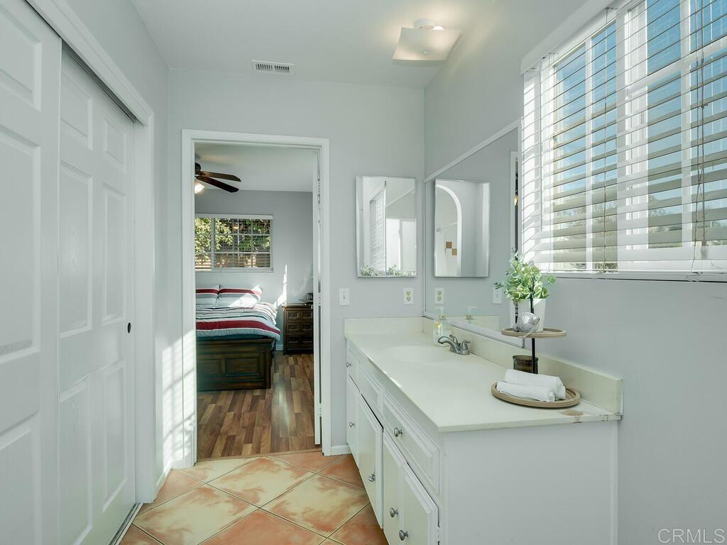 206 Vía Oro Verde Fallbrook, CA 92028 - Photo 20 of 34