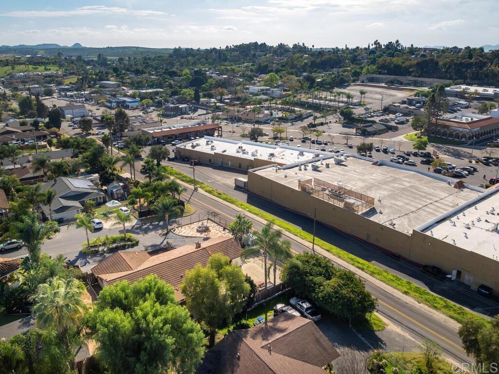 206 Vía Oro Verde Fallbrook, CA 92028 - Photo 33 of 34