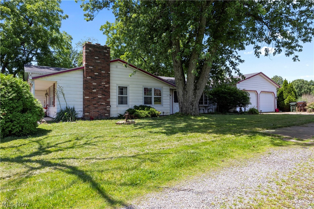 8134 Oberlin Road Elyria, OH 44035 - Photo 3 of 35