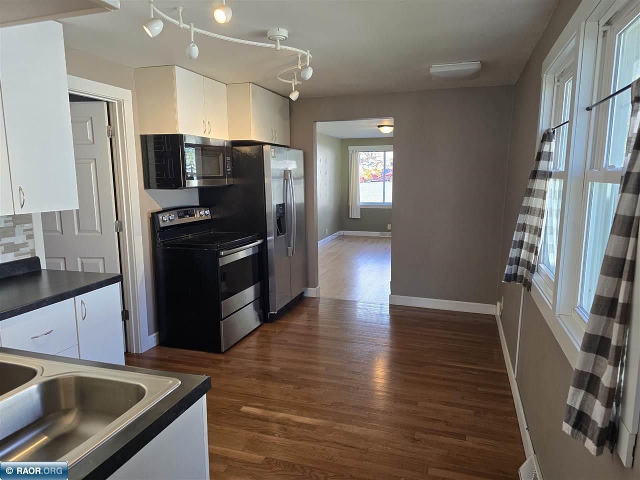 225 1st Street Southwest Chisholm, MN 55719 - Photo 17 of 31