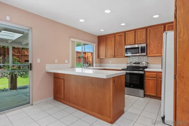 $875,000 | 4445 Sunburst Drive, Oceanside, CA 92056