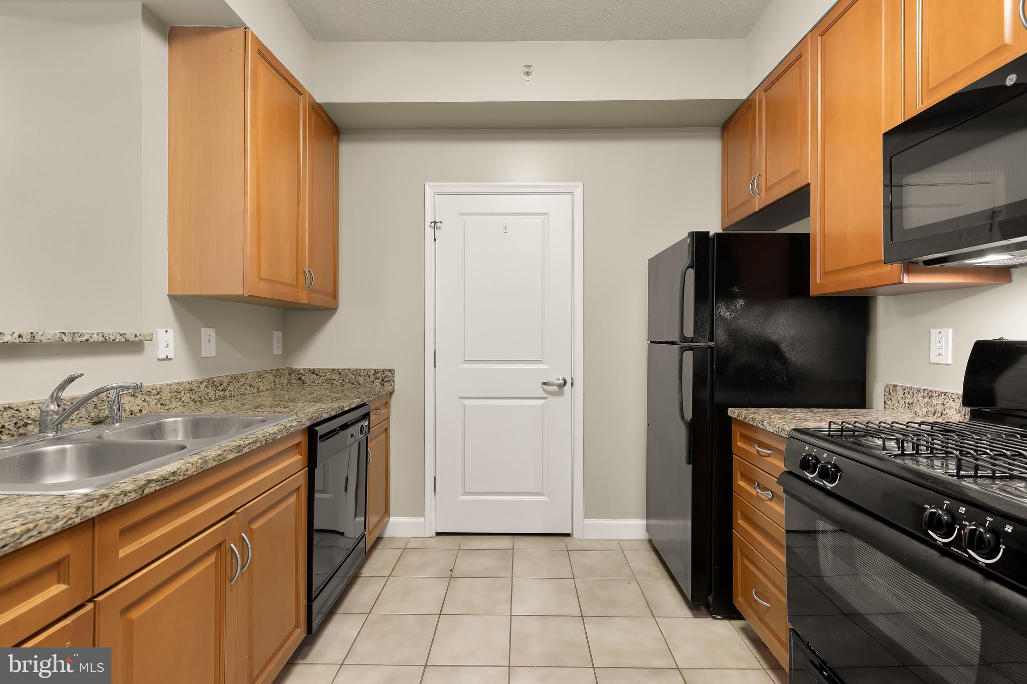 1111 25th Street Northwest, Unit 723 Washington, DC 20037 - Photo 4 of 18