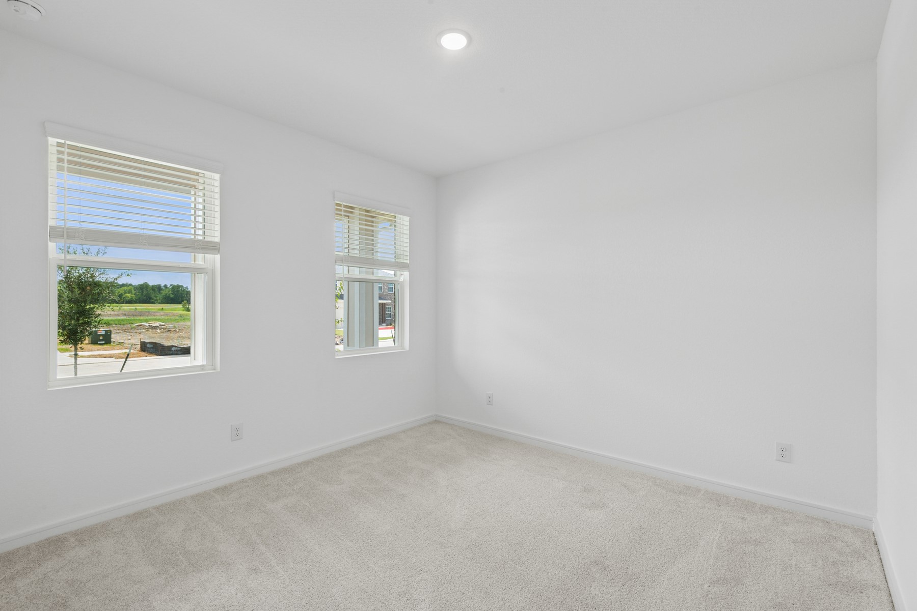 7918 Jasper Mdws Way Angleton, TX 77515 - Photo 4 of 29 Extra Suite (*Photo not of actual home and used for illustration purposes only.)