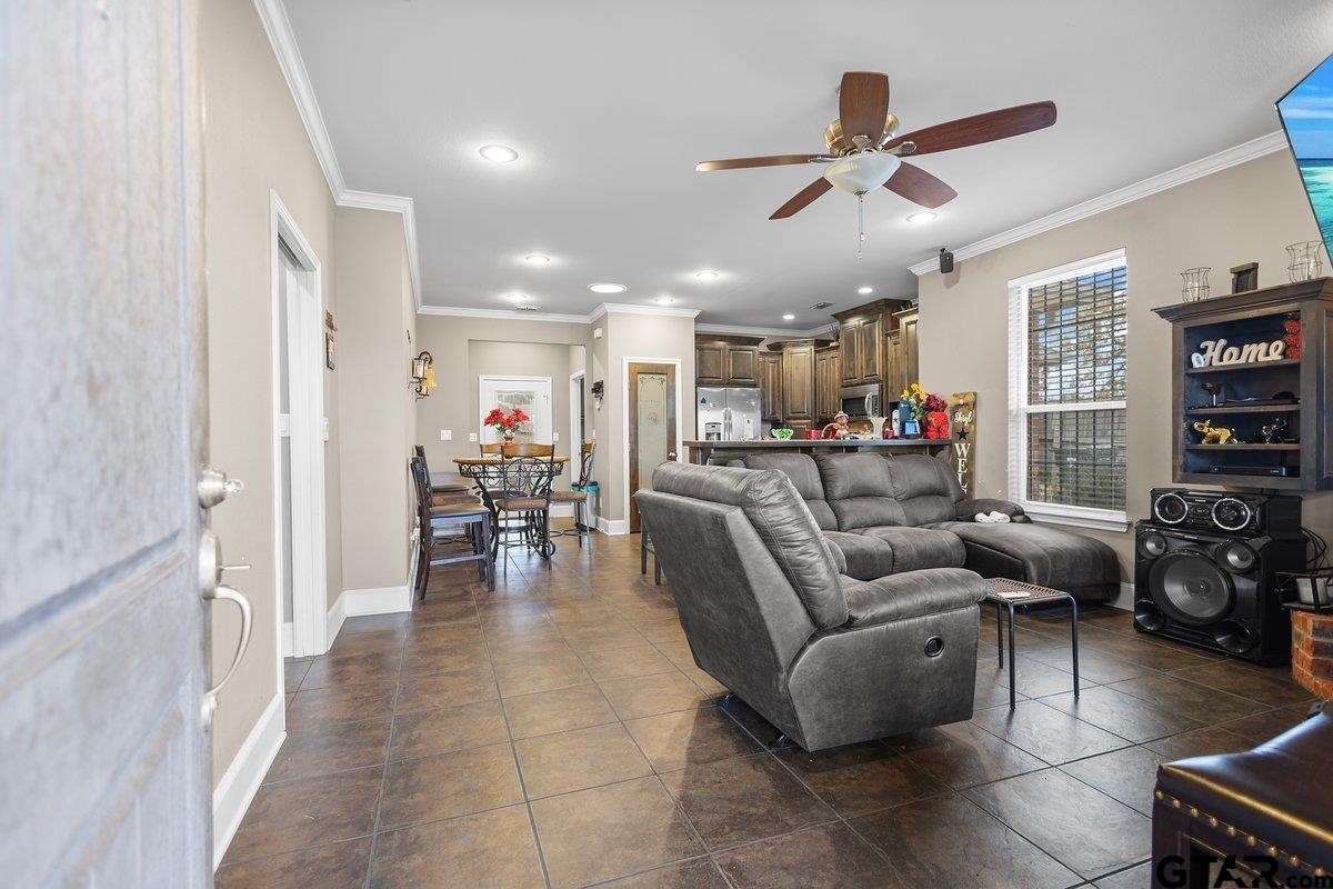 2801 Valley View Street Tyler, TX 75701 - Photo 9 of 14 a living room with furniture and kitchen view