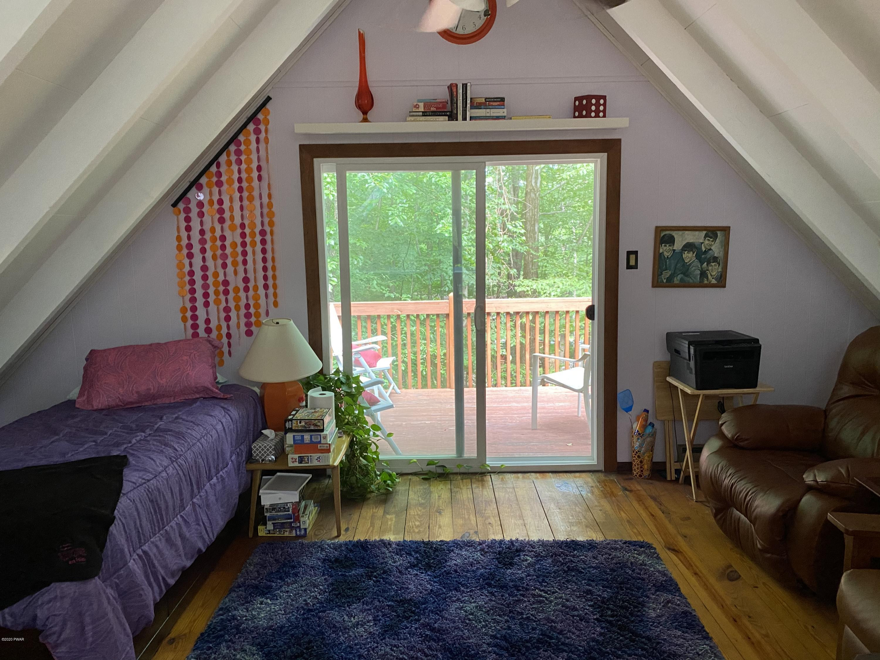 530 West Chipmunk Road Bushkill, PA 18324 - Photo 11 of 34 0841CE2F-11DC-471F-9549-A3C45C7F79F3