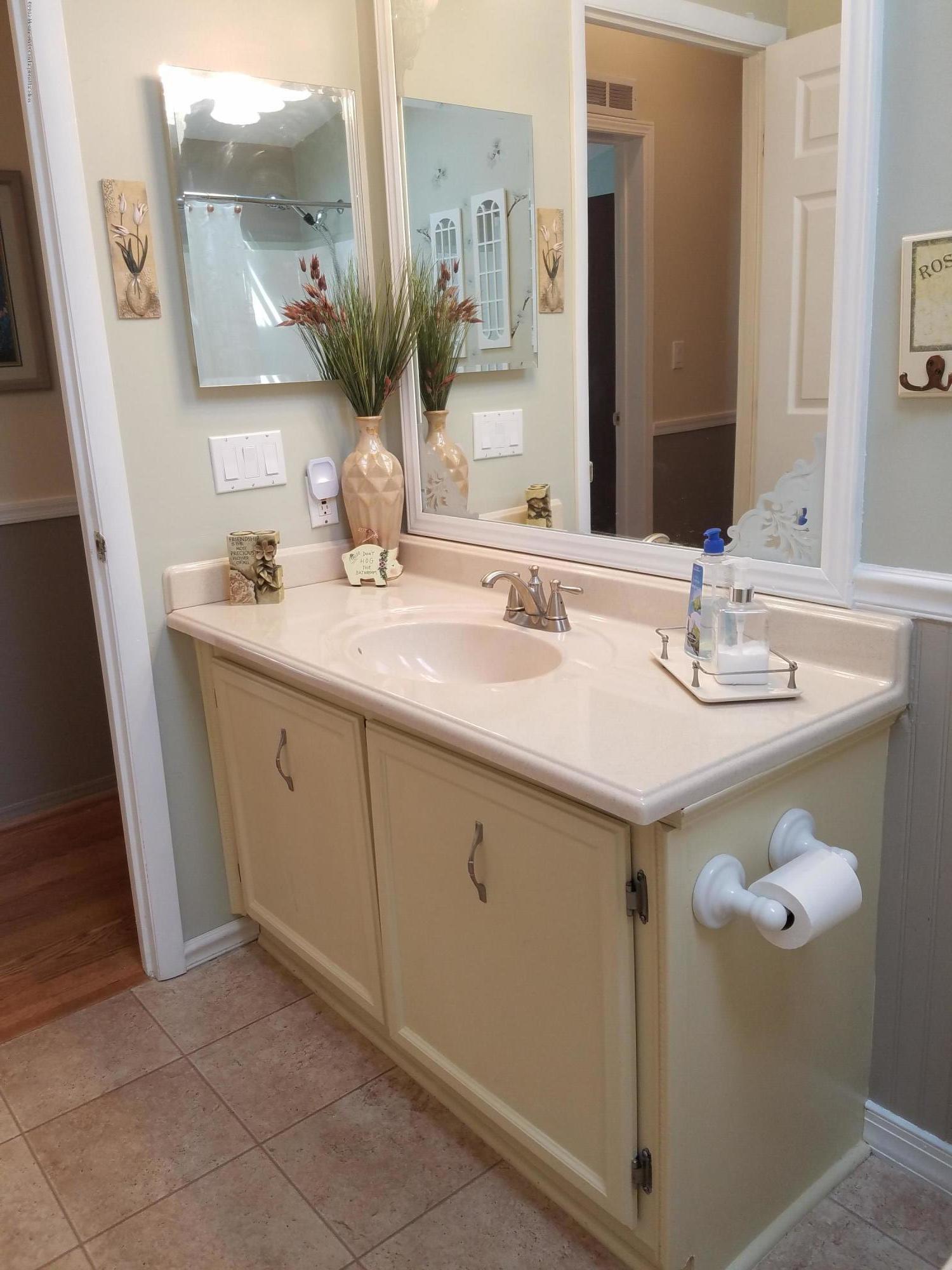 32 Pine Ridge Boulevard Whiting, NJ 08759 - Photo 17 of 26 20170905_153409