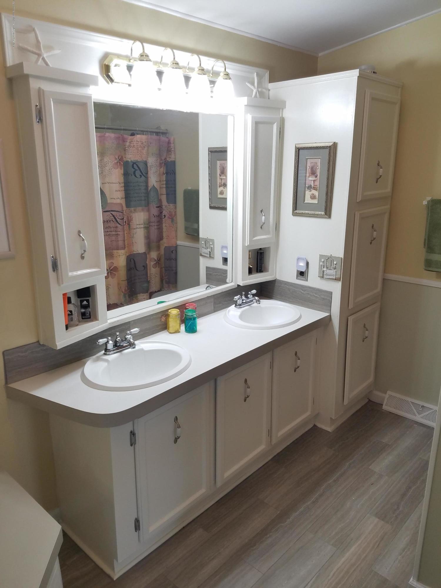 32 Pine Ridge Boulevard Whiting, NJ 08759 - Photo 21 of 26 20170905_153942
