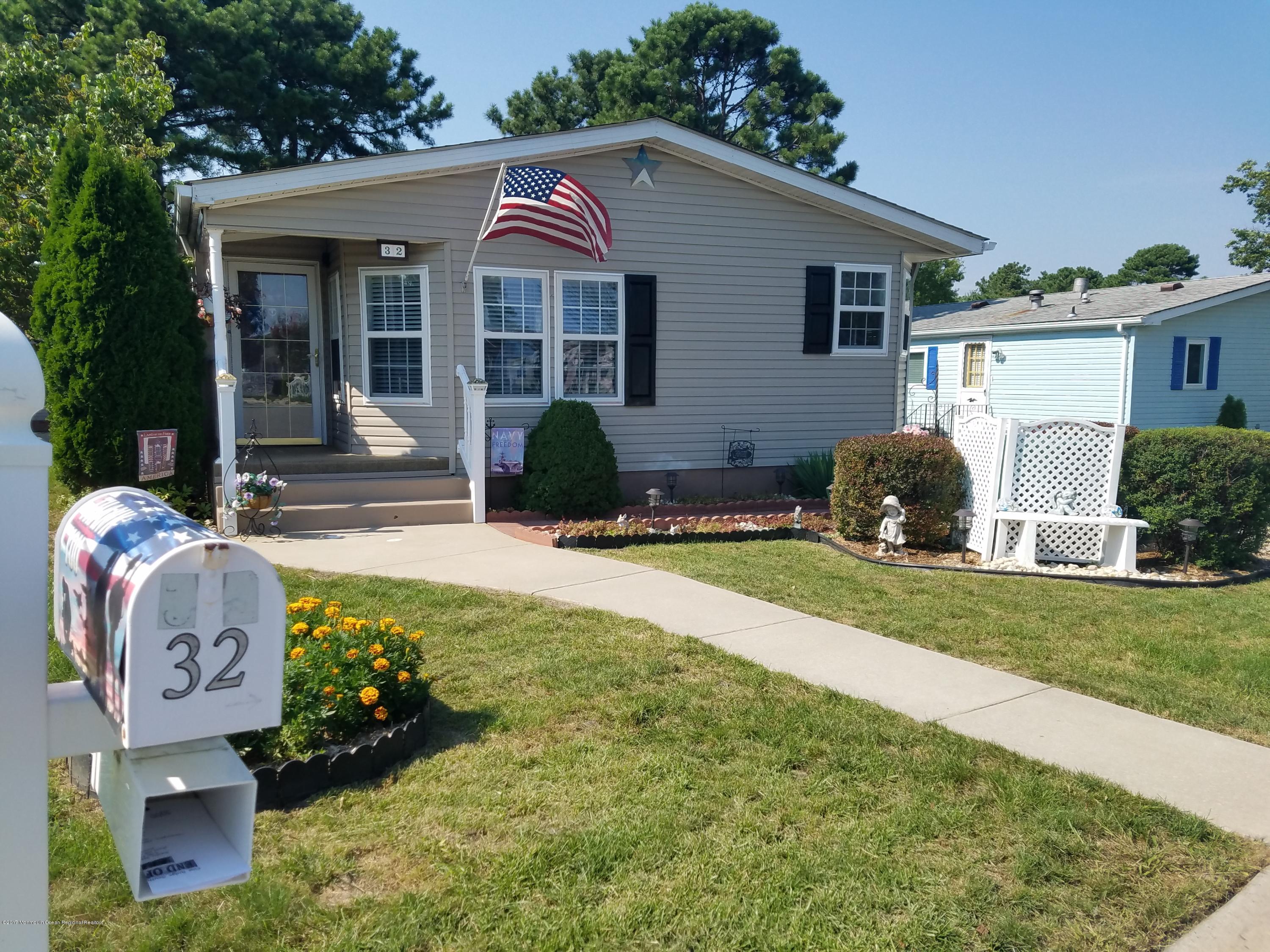 32 Pine Ridge Boulevard Whiting, NJ 08759 - Photo 4 of 26 20170905_150738