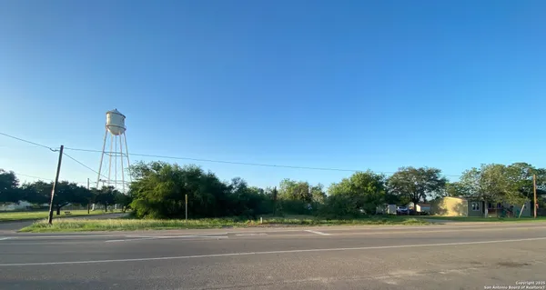 $175,000 | 102 East Leona Street, Dilley, TX 78017