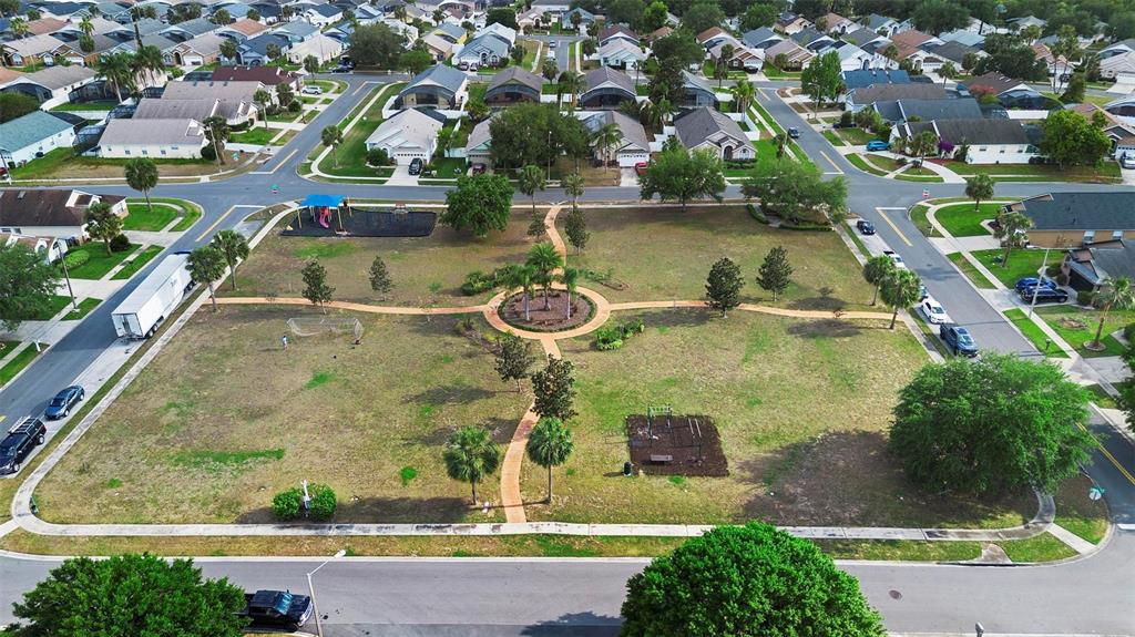 2535 Oneida Loop Kissimmee, FL 34747 - Photo 57 of 59 Gallery Image 57