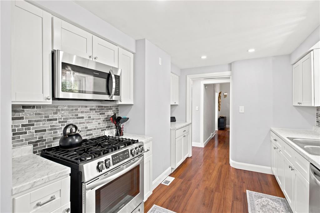 17 East Willock Road Pittsburgh, PA 15227 - Photo 11 of 37 Gallery Image 11