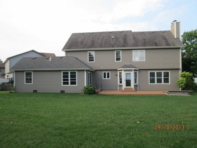 1870 Ridgemont Court Montgomery, IL 60538 - Photo 2 of 16 Gallery Image 2