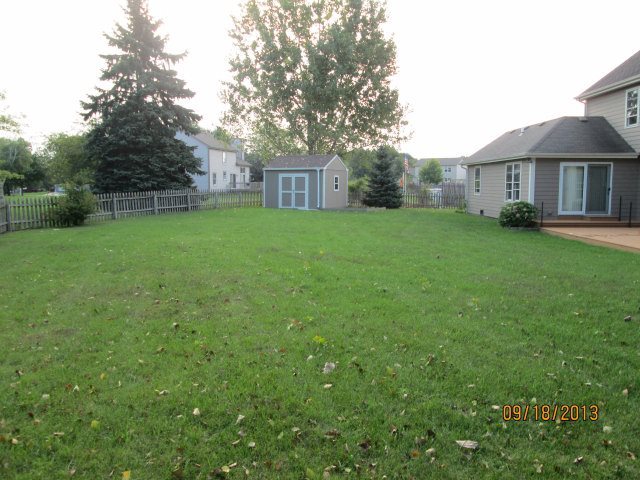 1870 Ridgemont Court Montgomery, IL 60538 - Photo 3 of 16 Gallery Image 3
