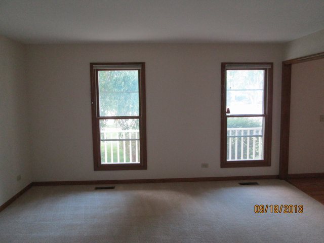 1870 Ridgemont Court Montgomery, IL 60538 - Photo 5 of 16 Gallery Image 5