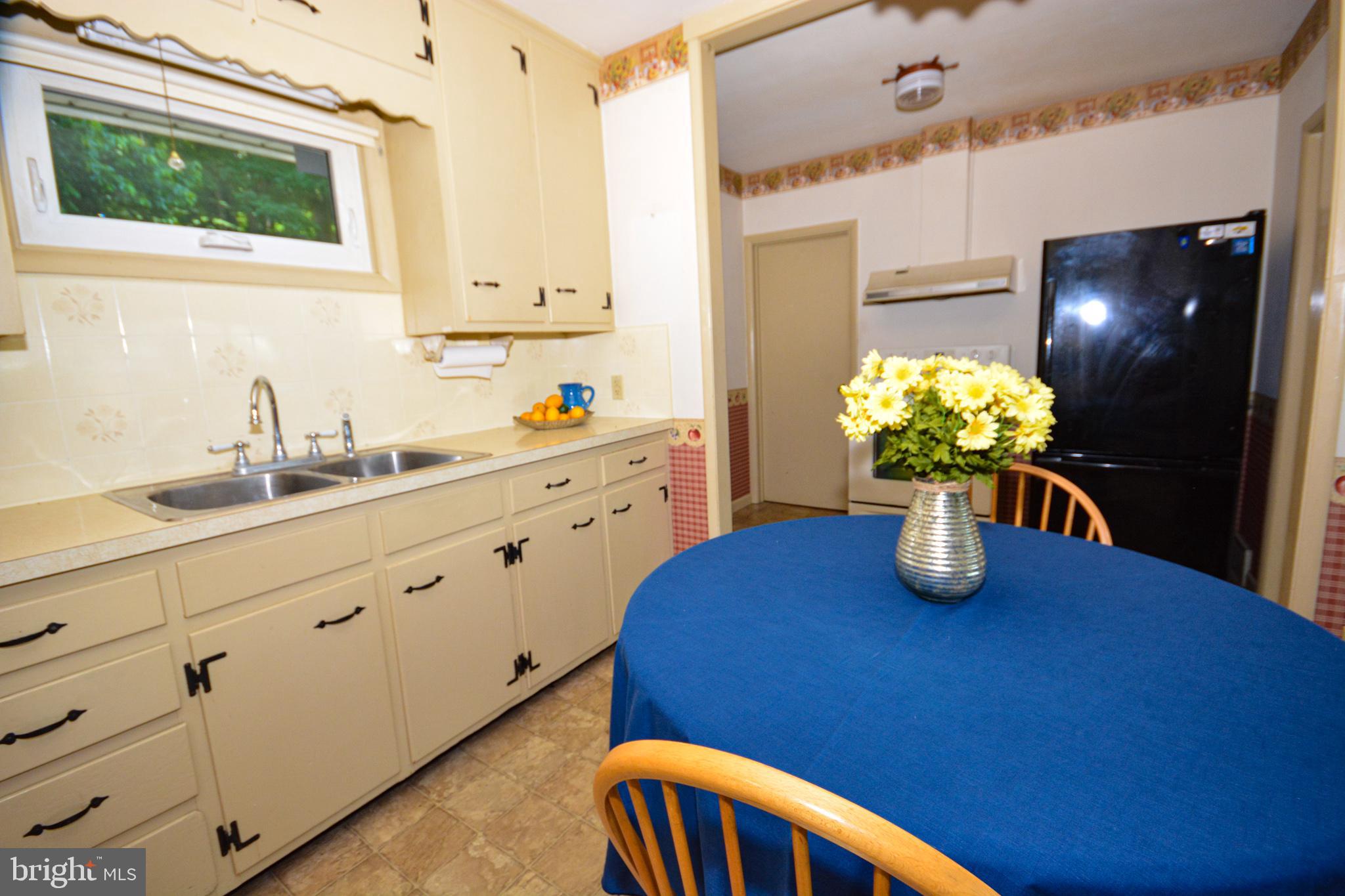 224 Ridge Avenue Ephrata, PA 17522 - Photo 11 of 21 Kitchen w/Door to Garage