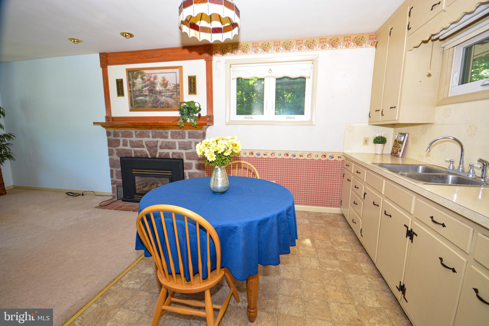 224 Ridge Avenue Ephrata, PA 17522 - Photo 12 of 21 Kitchen