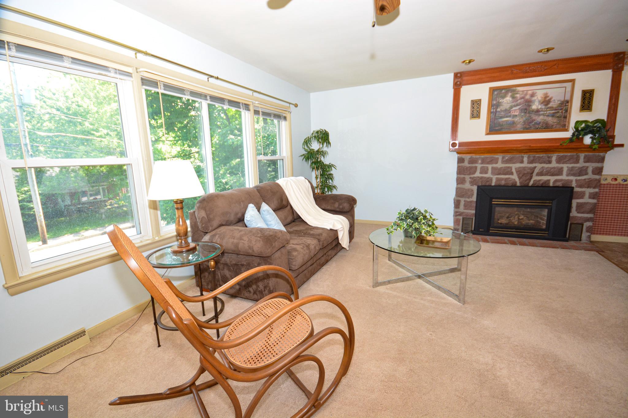 224 Ridge Avenue Ephrata, PA 17522 - Photo 4 of 21 Living Room w/Gas Fireplace