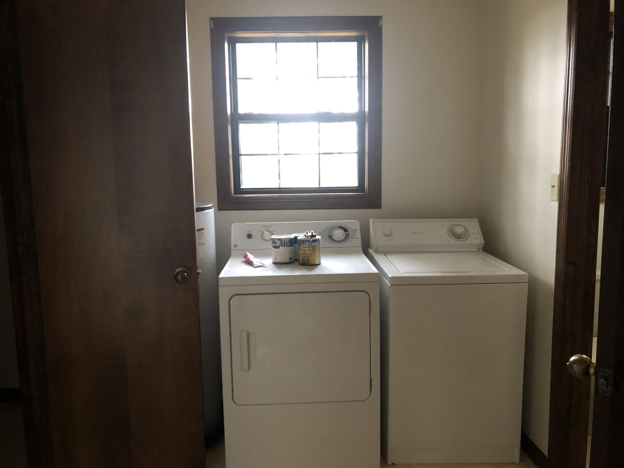 246 Leslie Jamie Road Manchester, TN 37355 - Photo 16 of 23 Washer/Dryer stay with the home