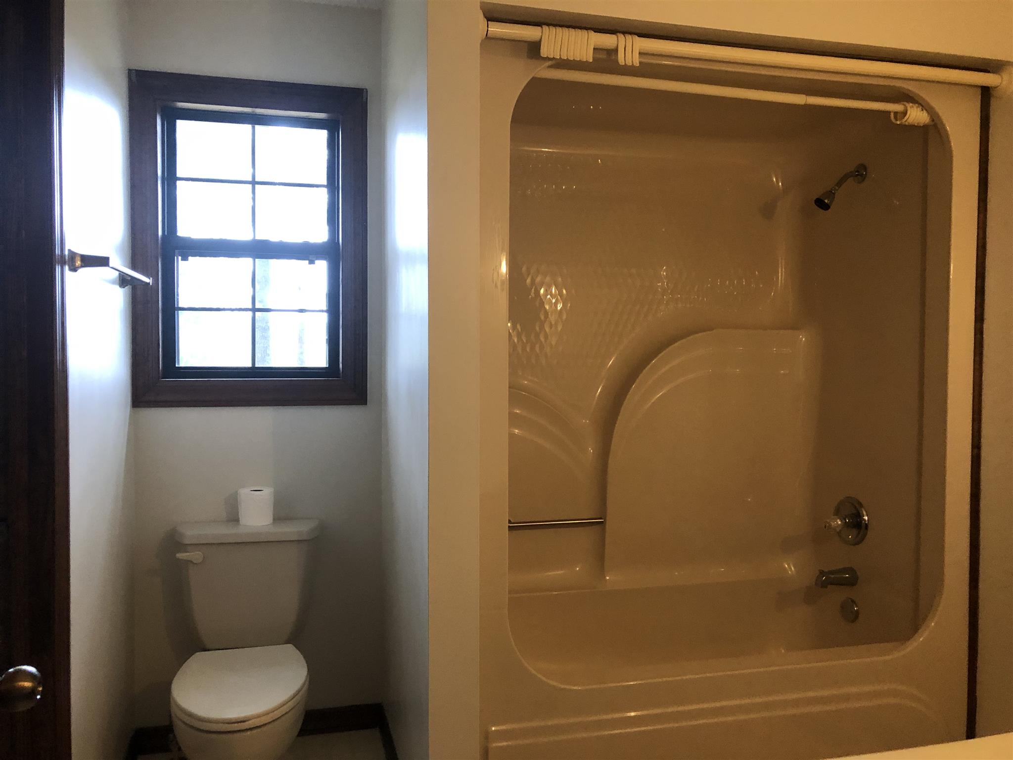 246 Leslie Jamie Road Manchester, TN 37355 - Photo 18 of 23 Bathroom Pic 2