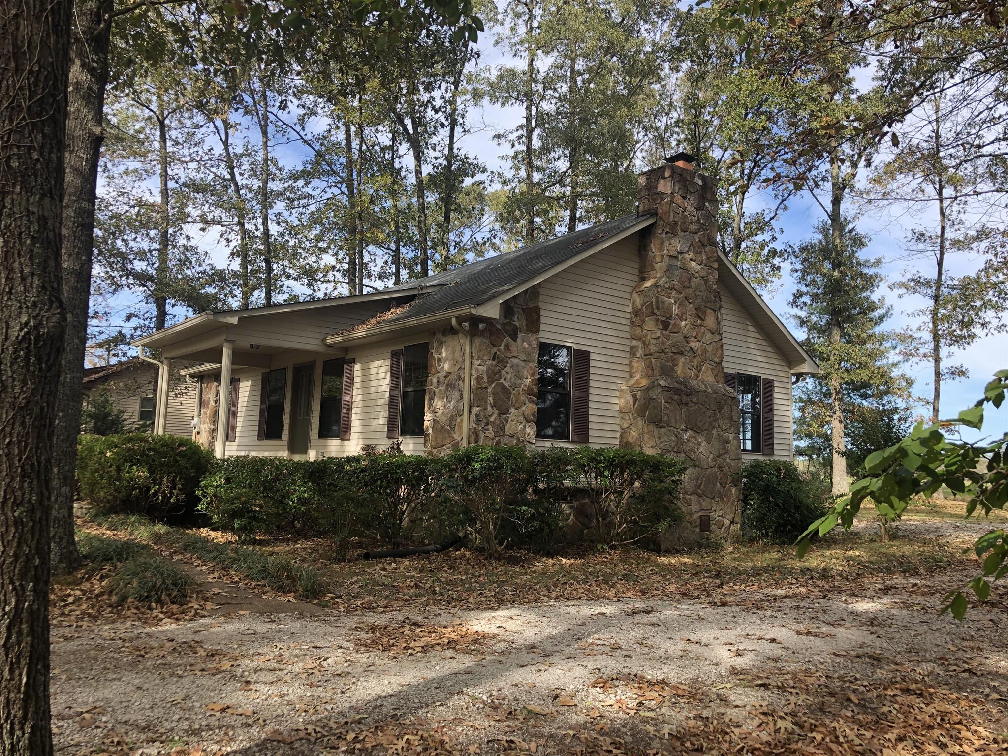 246 Leslie Jamie Road Manchester, TN 37355 - Photo 3 of 23 Stone Chimney