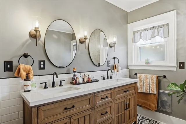 $339,900 | 818 West Water Street, Elmira, NY 14905