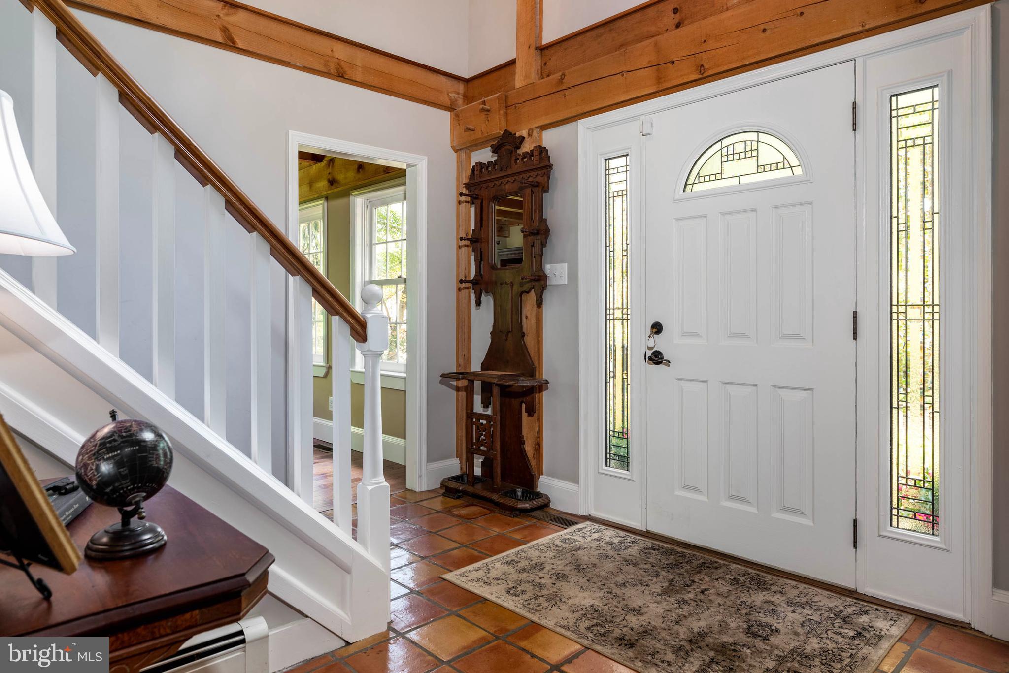 571 Hollow Road Radnor, PA 19087 - Photo 3 of 41