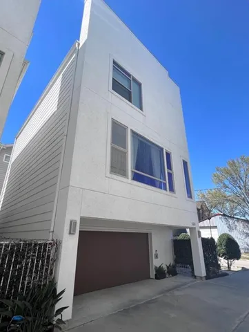 $2,950 | 5327 Lillian Street, Houston, TX 77007