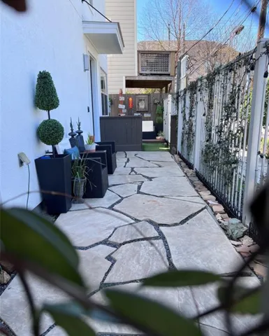 $2,950 | 5327 Lillian Street, Houston, TX 77007