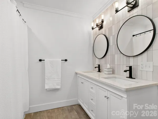 $529,000 | 10 Bear Trail, Fairview, NC 28730