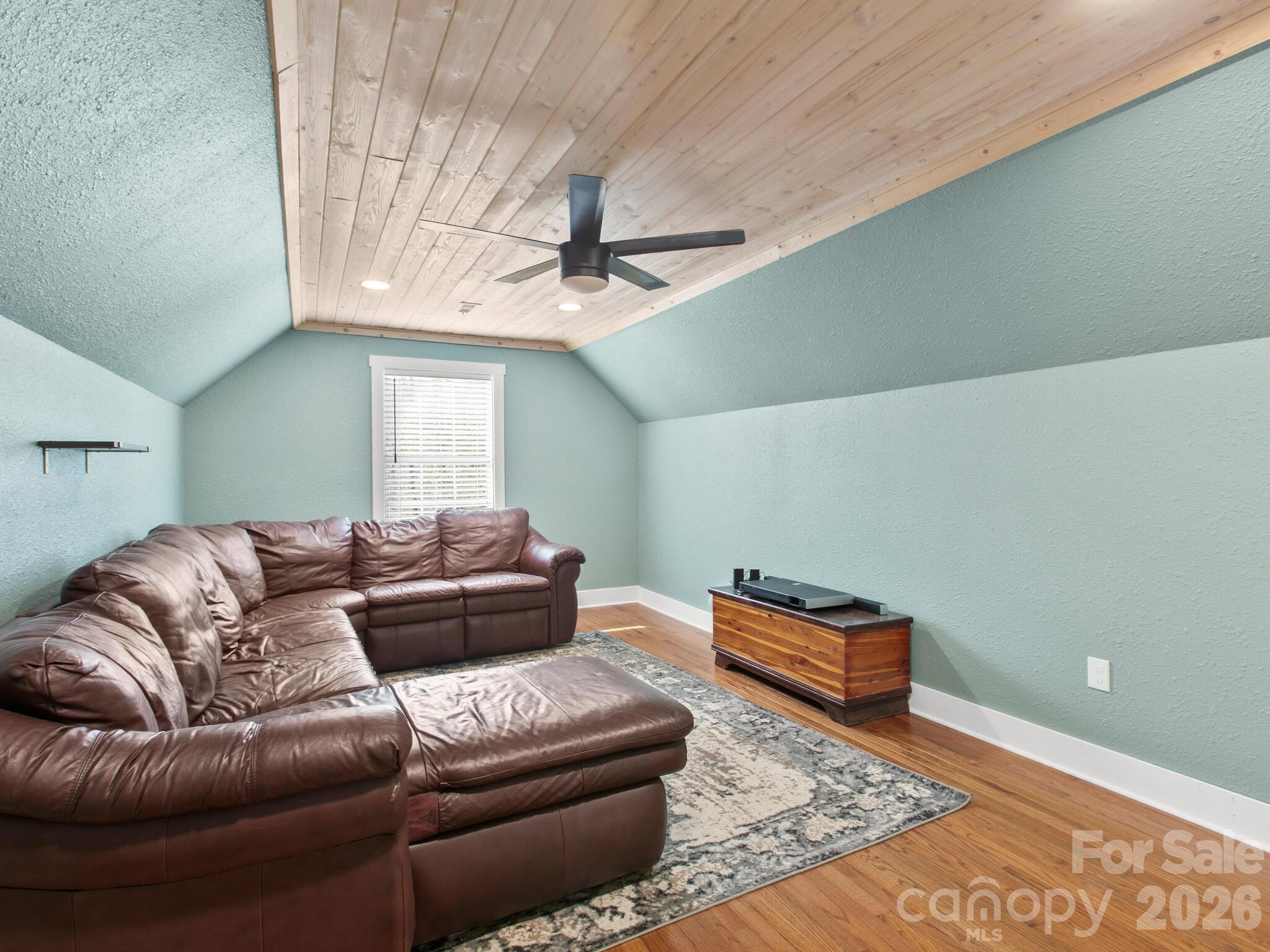 10 Bear Trail Fairview, NC 28730 - Photo 23 of 29 a living room with furniture