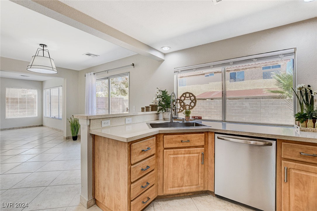 1460 Homestead Court Henderson, NV 89014 - Photo 15 of 39