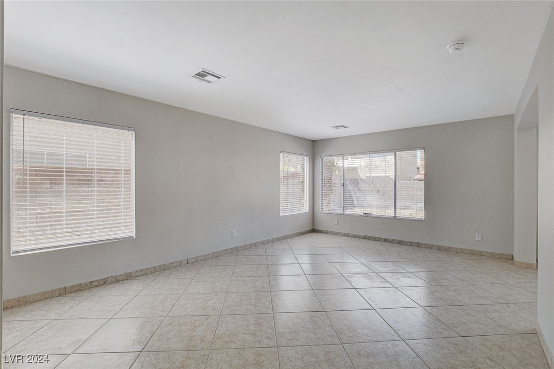 1460 Homestead Court Henderson, NV 89014 - Photo 7 of 39