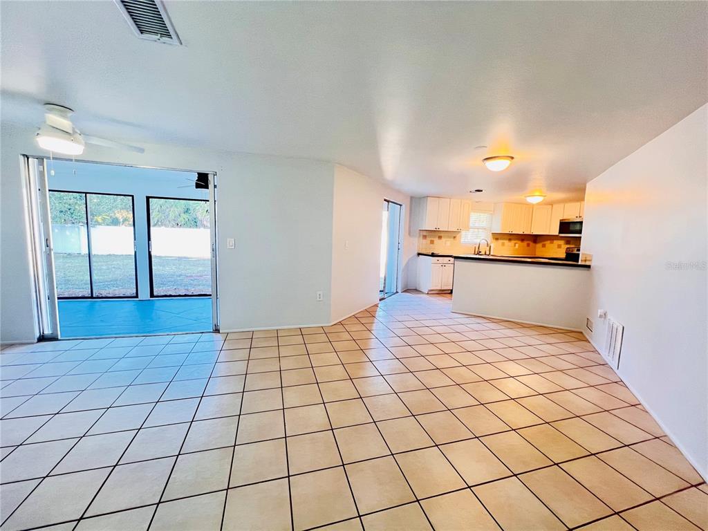 402 Belvidere Road Venice, FL 34293 - Photo 4 of 25