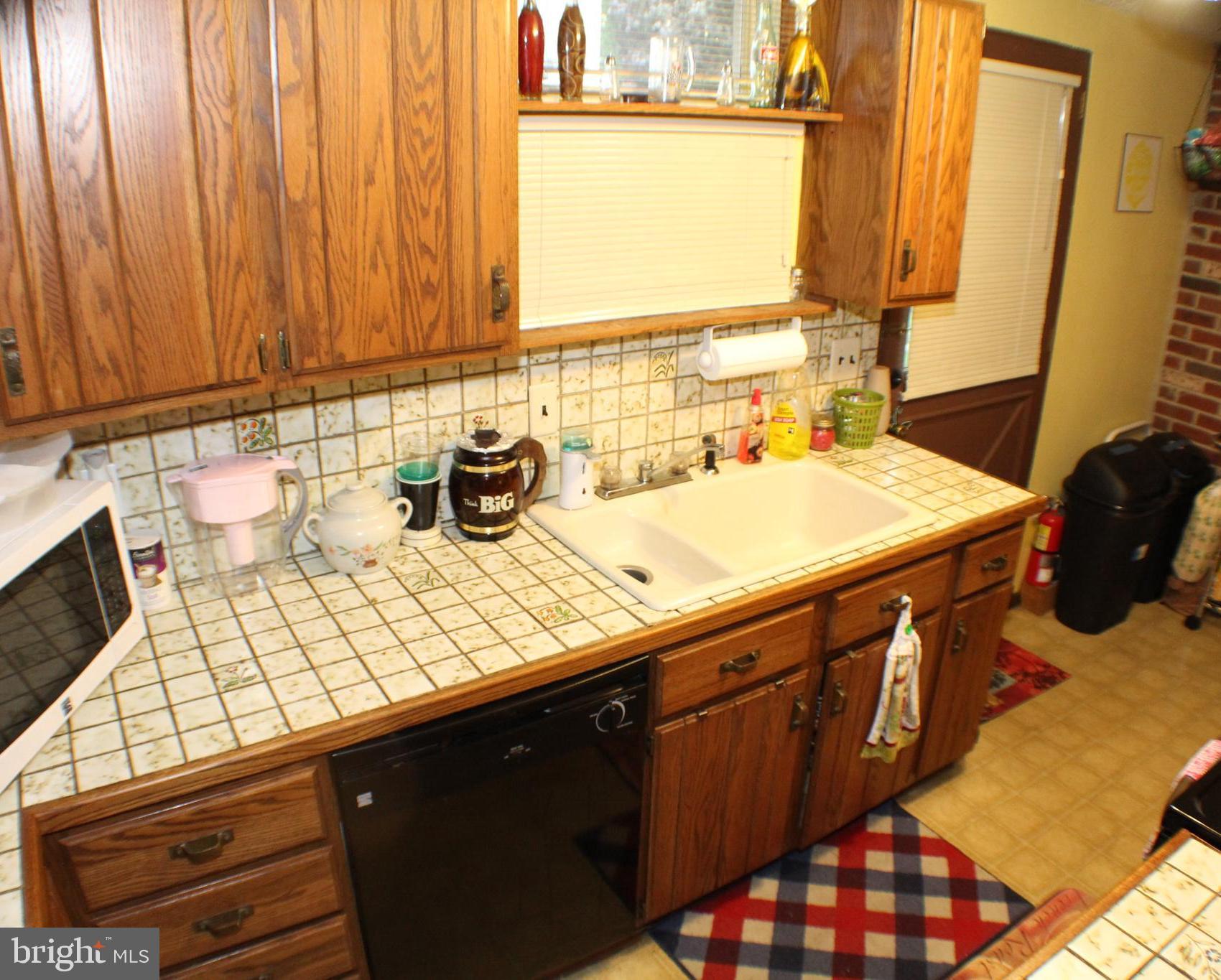 2114 River Road Bensalem, PA 19020 - Photo 11 of 27 Kitchen
