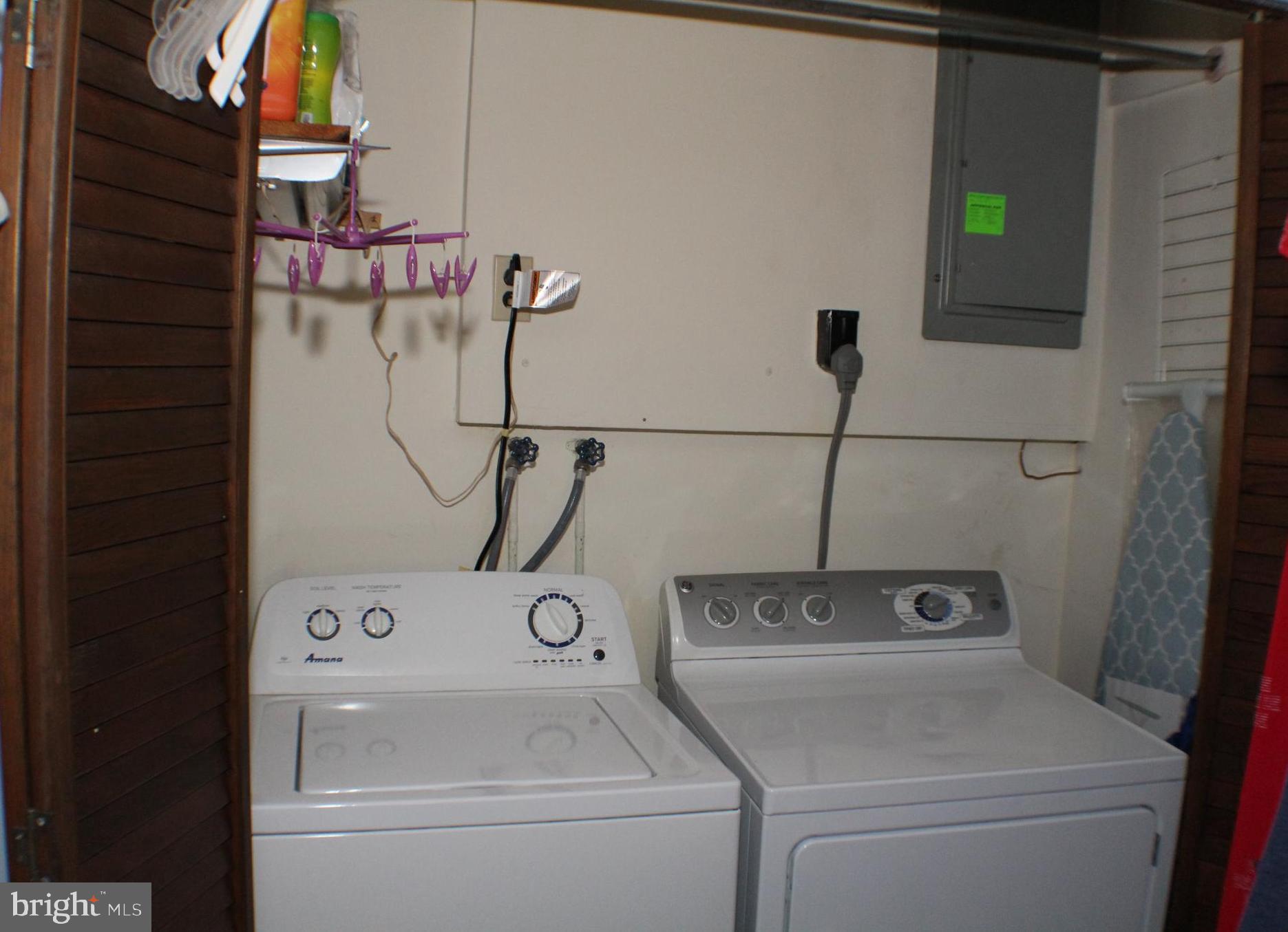 2114 River Road Bensalem, PA 19020 - Photo 15 of 27 Laundry in 2nd bedroom