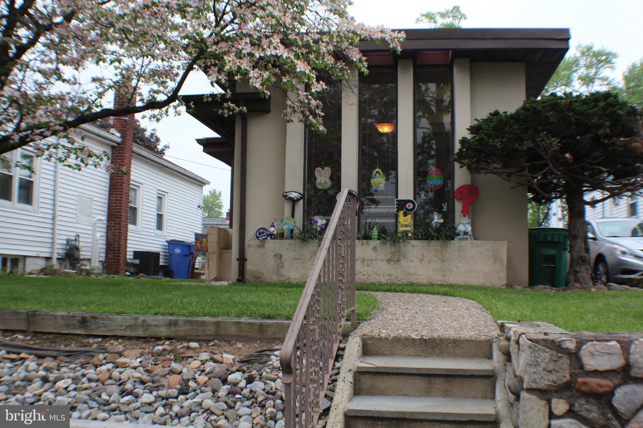 Exterior steps to property