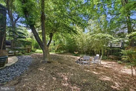 $1,050,000 | 2507 Toron Court, Alexandria, VA 22306